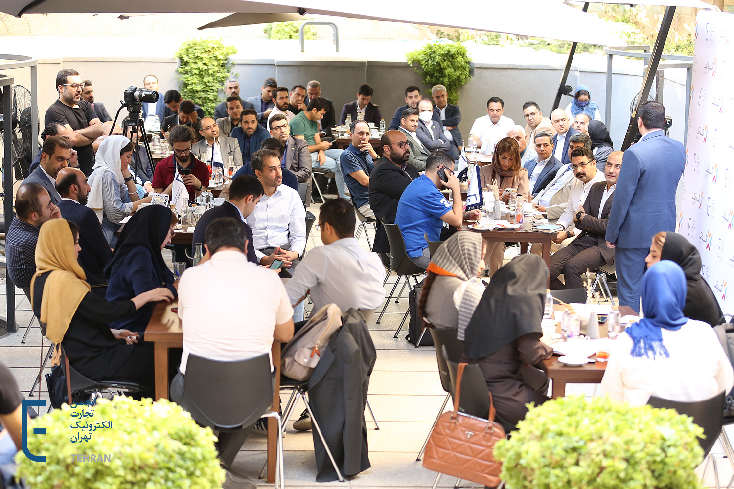 سومین صبحانه انجمن تجارت الکترونیک تهران با موضوع «چالش‌های ورود به بازارهای مالی برای استارتاپ‌ها» - تصویر 8