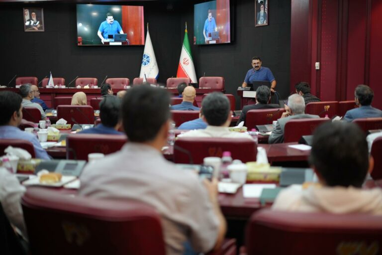 در رویداد «فصل مشترک» انجمن تجارت الکترونیک مطرح شد: مشارکت صنفی مسیر تعامل با حاکمیت
