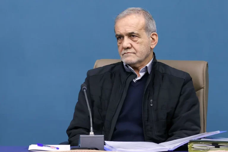 نامه فعالان فناوری و اقتصاد دیجیتال به رئیس‌جمهور: قطع ارتباط با اینترنت جهانی، تهدیدی برای امنیت ملی و اقتدار سایبری کشور است