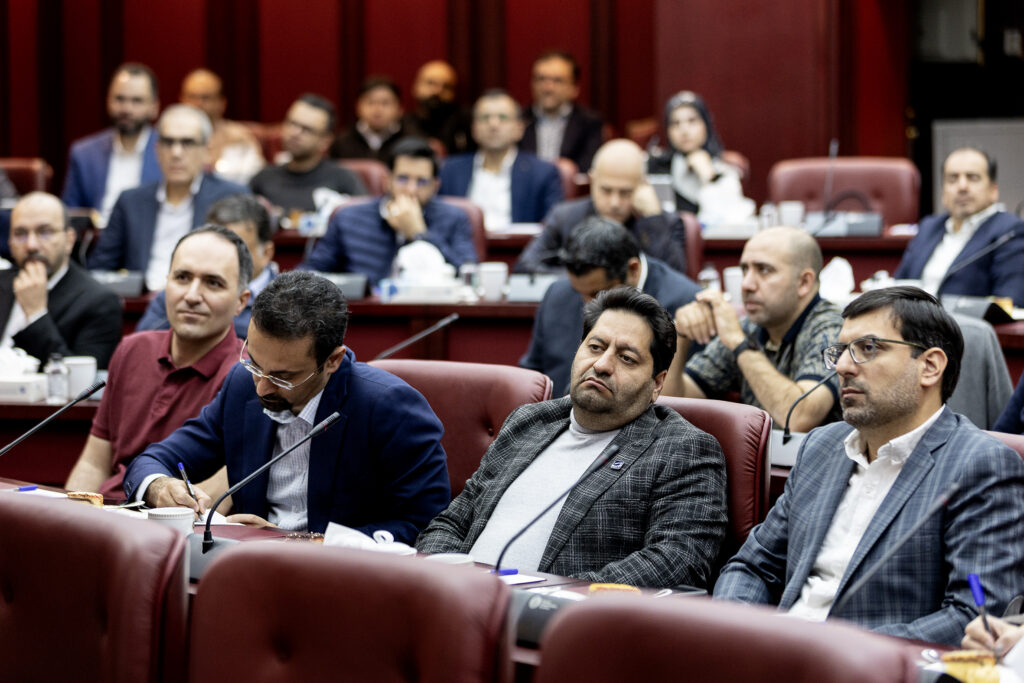 صبحانه انجمن تجارت الکترونیک تهران با حضور مدیران بانک مرکزی - تصویر 16